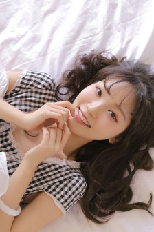 扒开老女人P大荫蒂